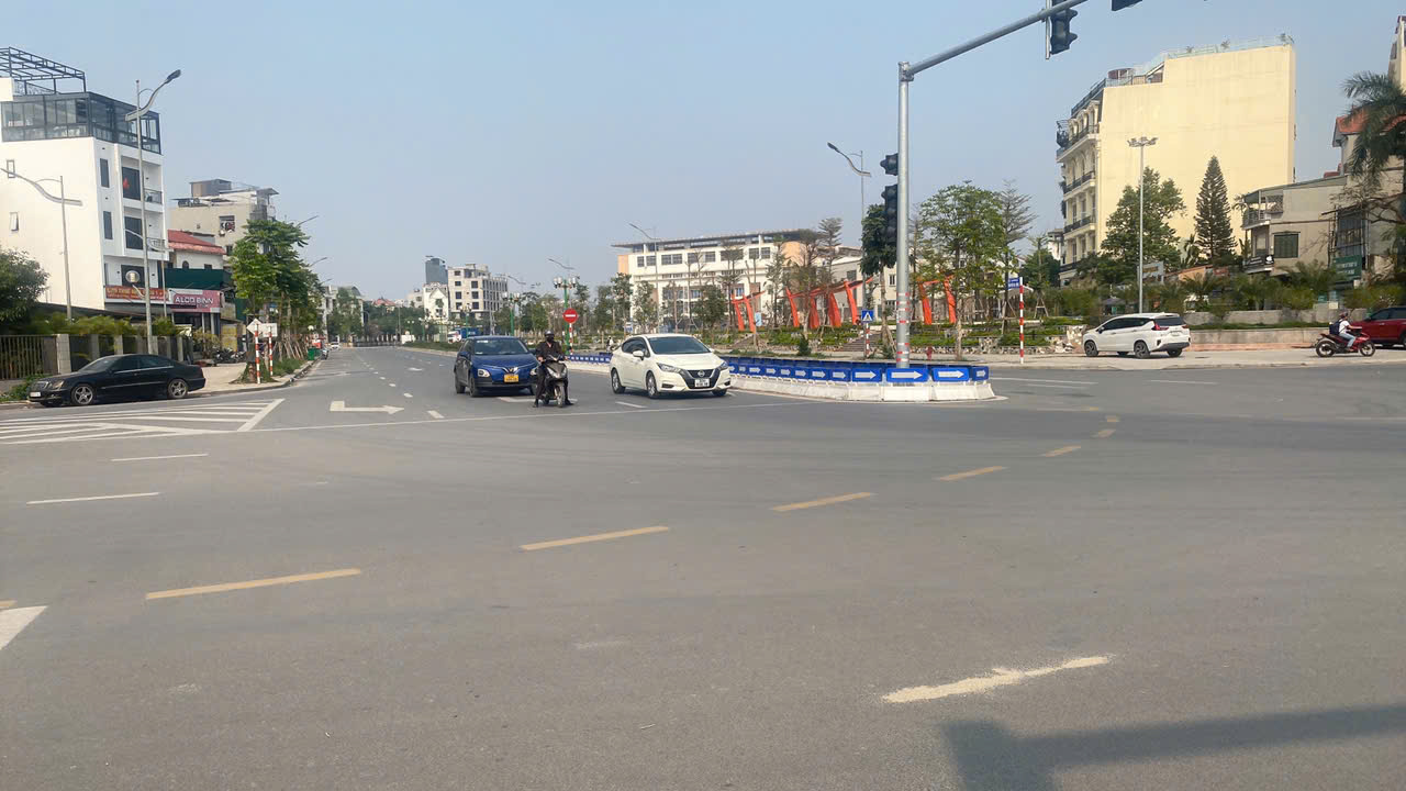 HOA HẬU NGUYỄN VĂN CỪ NỐI NGỌC LÂM - HỒNG TIẾN 48M, 7T, MT6M, VỈA HÈ RỘNG, KD, DÒNG TIỀN. - Ảnh chính