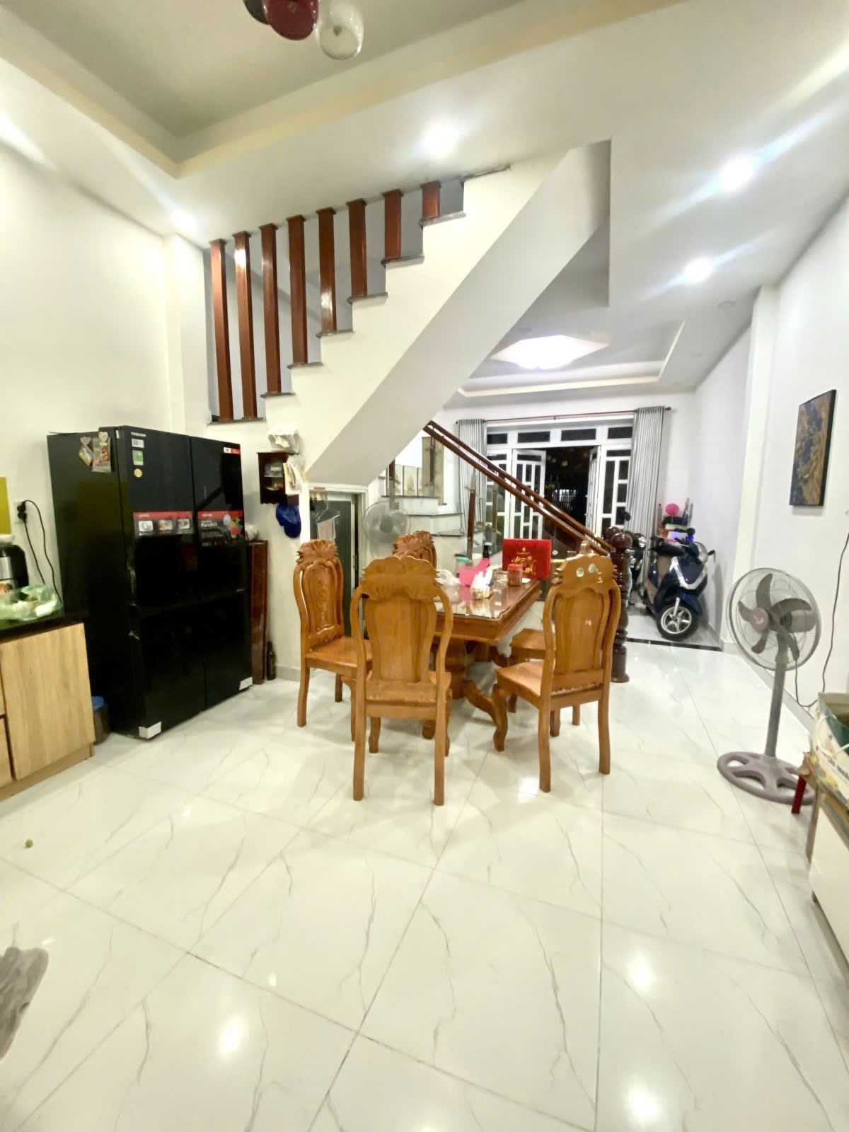 NHÀ 3 TẦNG GẦN LÊ VĂN THỊNH – SỔ RIÊNG – Ô TÔ TỚI CỬA chỉ nhỉnh 7 TỶ - Ảnh 2