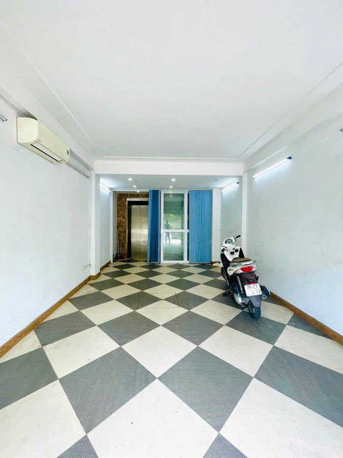 Bán nhà mặt phố Nghi Tàm, Tây Hồ 40m2, 7T thang máy nhỉnh 19 tỷ gần Hồ Tây - Ảnh 3