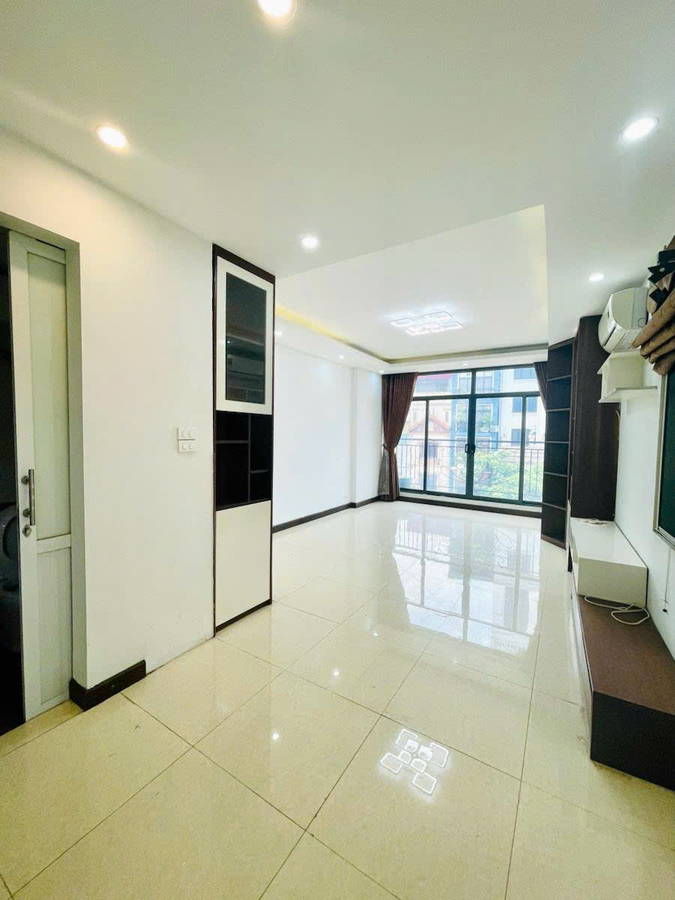 Bán nhà mặt phố Nghi Tàm, Tây Hồ 40m2, 7T thang máy nhỉnh 19 tỷ gần Hồ Tây - Ảnh 2