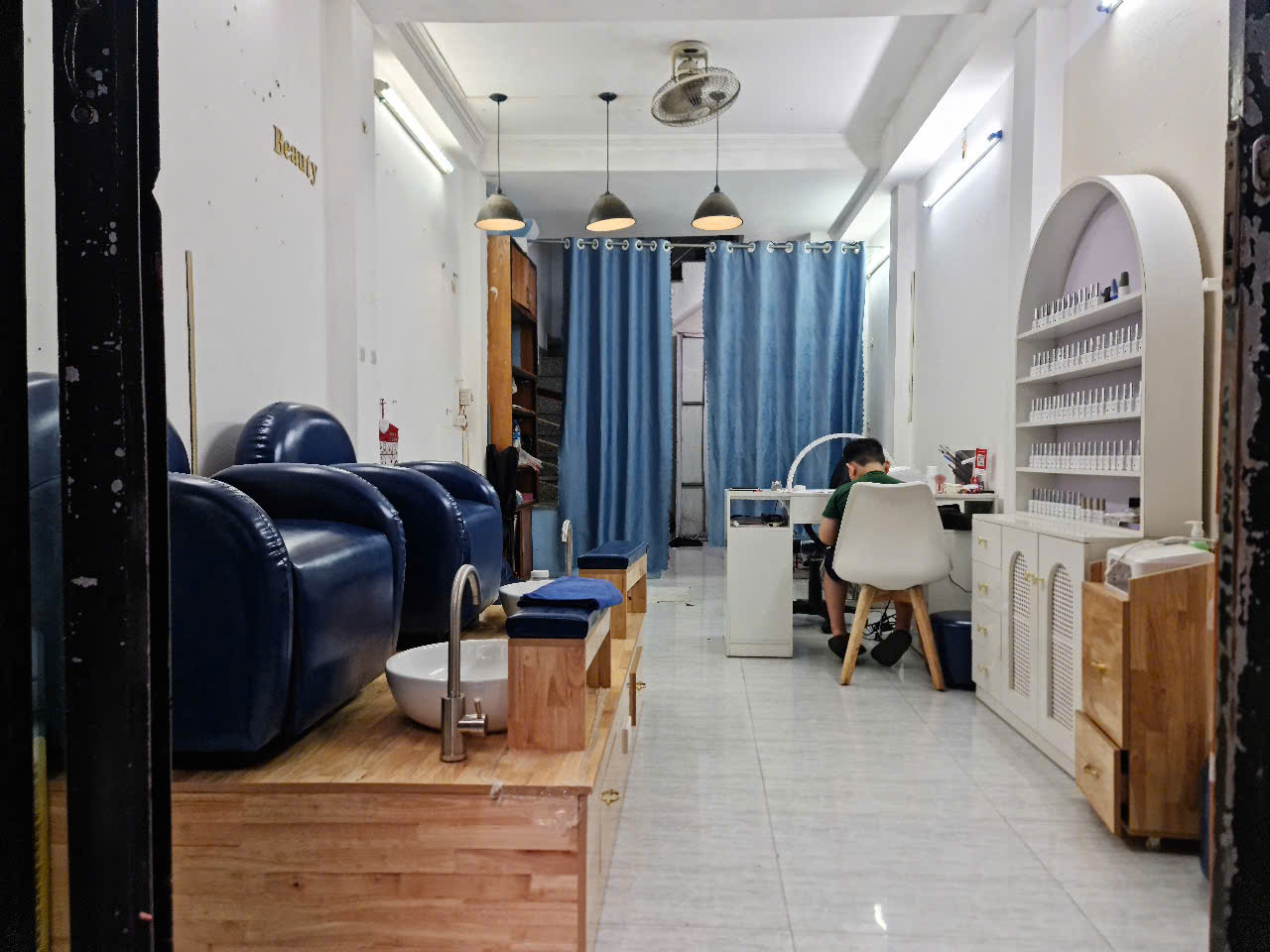 Sang nhượng cửa hàng nail đồ còn mới 90% Số 10 ngõ 18 Lương Ngọc Quyến, Văn Quán, Hà Đông - Ảnh chính