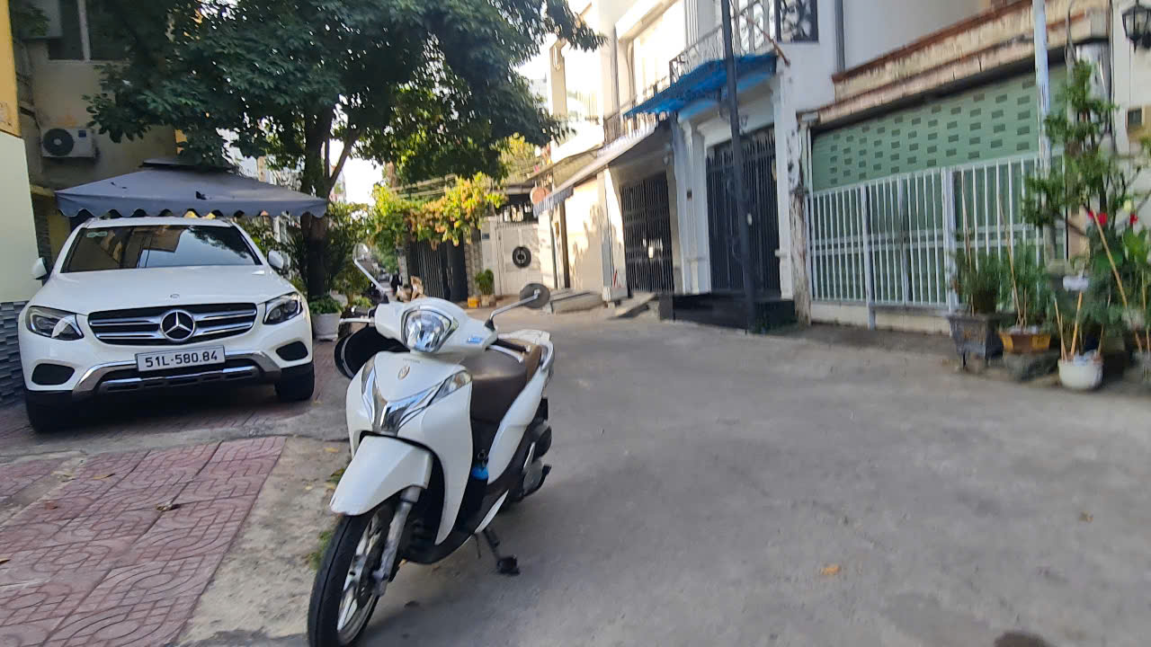 BÁN NHÀ  4 TẦNG  MẶT TIỀN BÙI MINH TRỰC, QUẬN 8 - NGANG 4.5M - CHỦ TẶNG NỘI THẤT -  CHỈ NHỈNH 9 TỶ - Ảnh chính