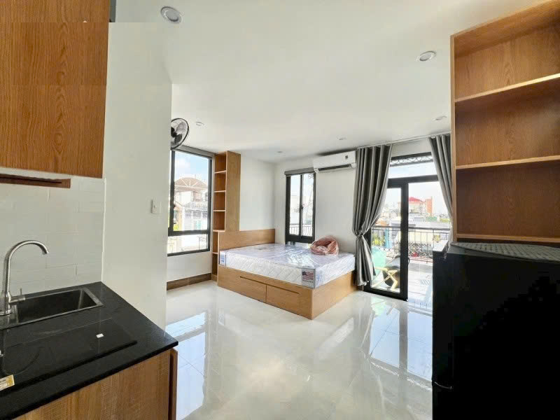 Bán nhà Mặt tiền Phạm Văn Đồng - gần CV Gia Định, DT: 9x10m, 5 Tầng - 14PN, 25.9 tỷ. - Ảnh 1