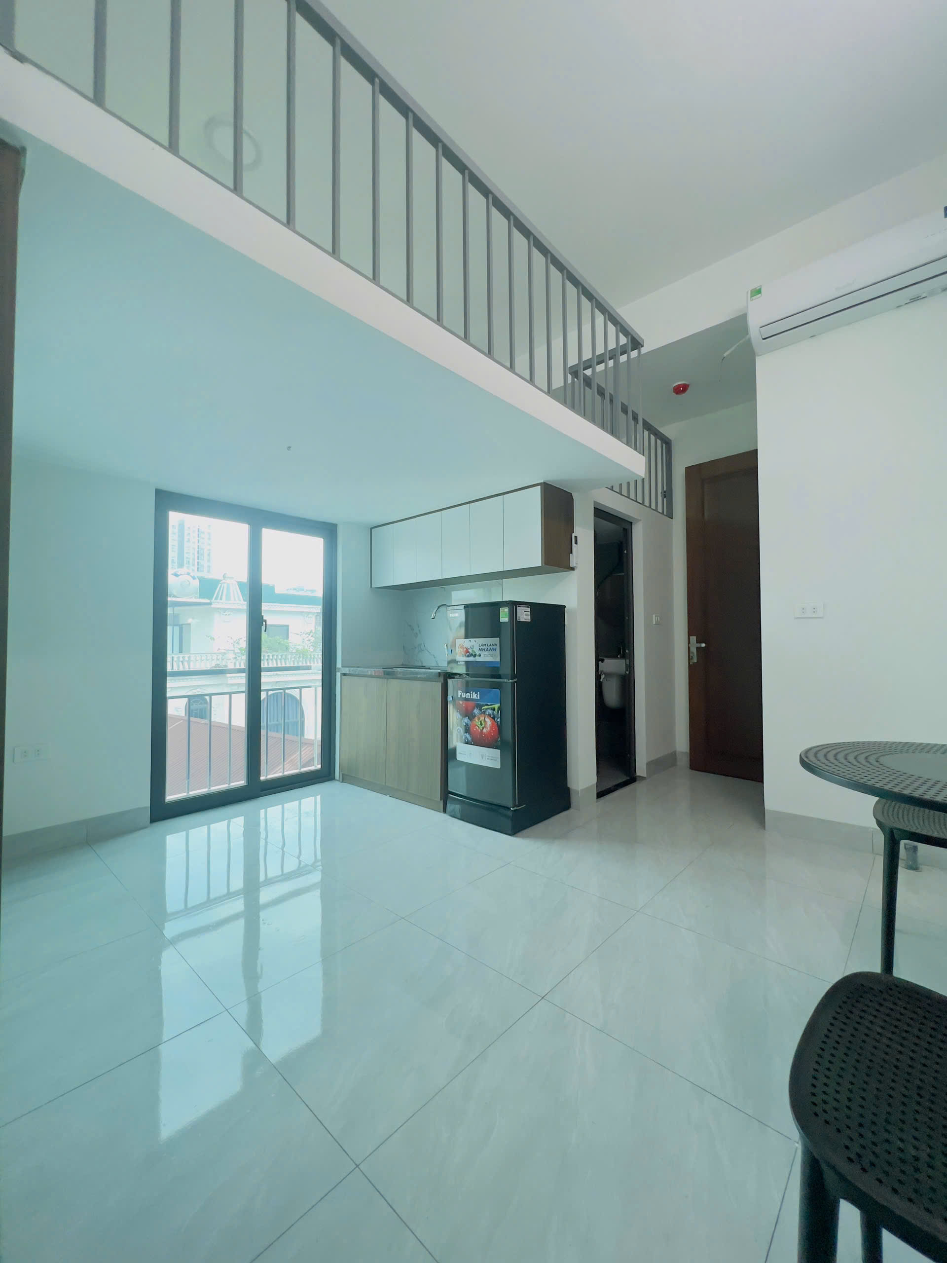 (Cực hiếm) Căn hộ gác xép 25m2 mới khai trương tại ngõ 97 Khương Trung - Phòng siêu rộng giá mềm - Ảnh 1