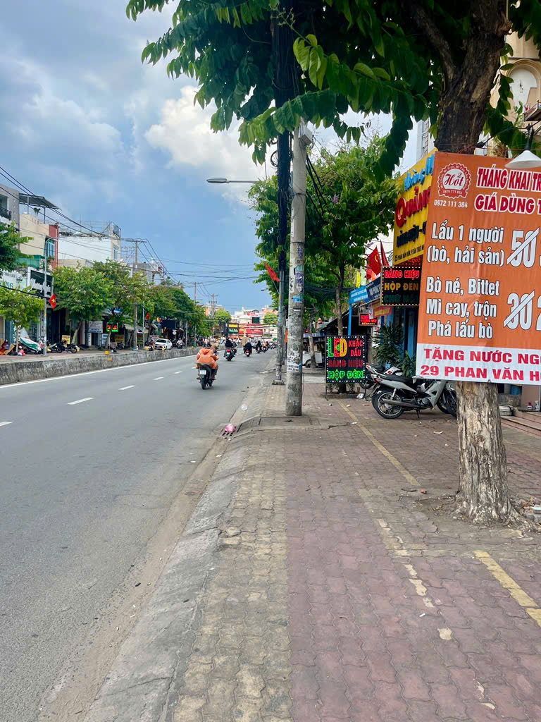 MẶT TIỀN PHAN VĂN HỚN - VỊ TRÍ KINH DOANH ĐẮC ĐỊA- NHỈNH 13.5 tỷ  (Zalo/call) 0938 803 675 - Ảnh 2