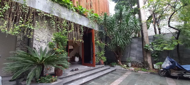 Bán nhà mặt phố Hàng Bún, Ba Đình 200m2, 3 tầng, mặt tiền 12m giá 150 tỷ có TL - Ảnh 1