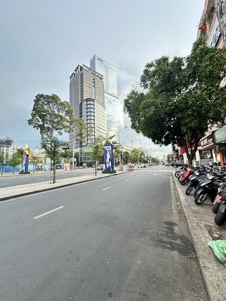 Mặt Tiền Kinh Doanh Đường Lê Lợi Quận 1 Phường Bến Nghé . - Ảnh chính