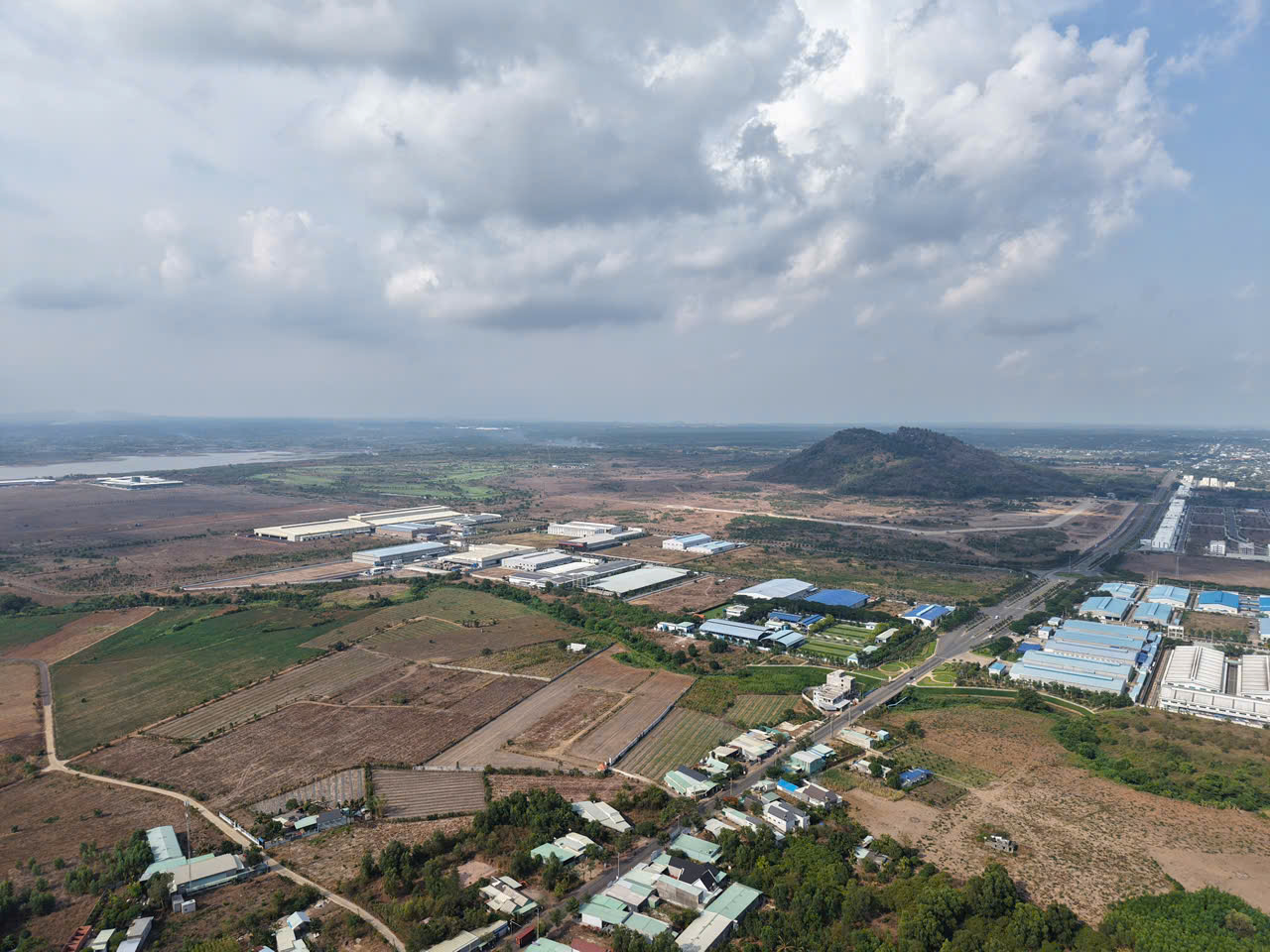 Nhượng quỹ đất 375.482m² gần Sonadezi Châu Đức, 3.000m² thổ cư, cạnh sân Golf 36 lỗ - Ảnh 3