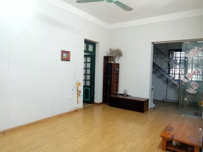 BÁN NHÀ TẬP THỂ GIÁP BÁT – GIẢI PHÓNG – 45M² x 2 TẦNG – GIÁ 3,6 TỶ. - Ảnh 2