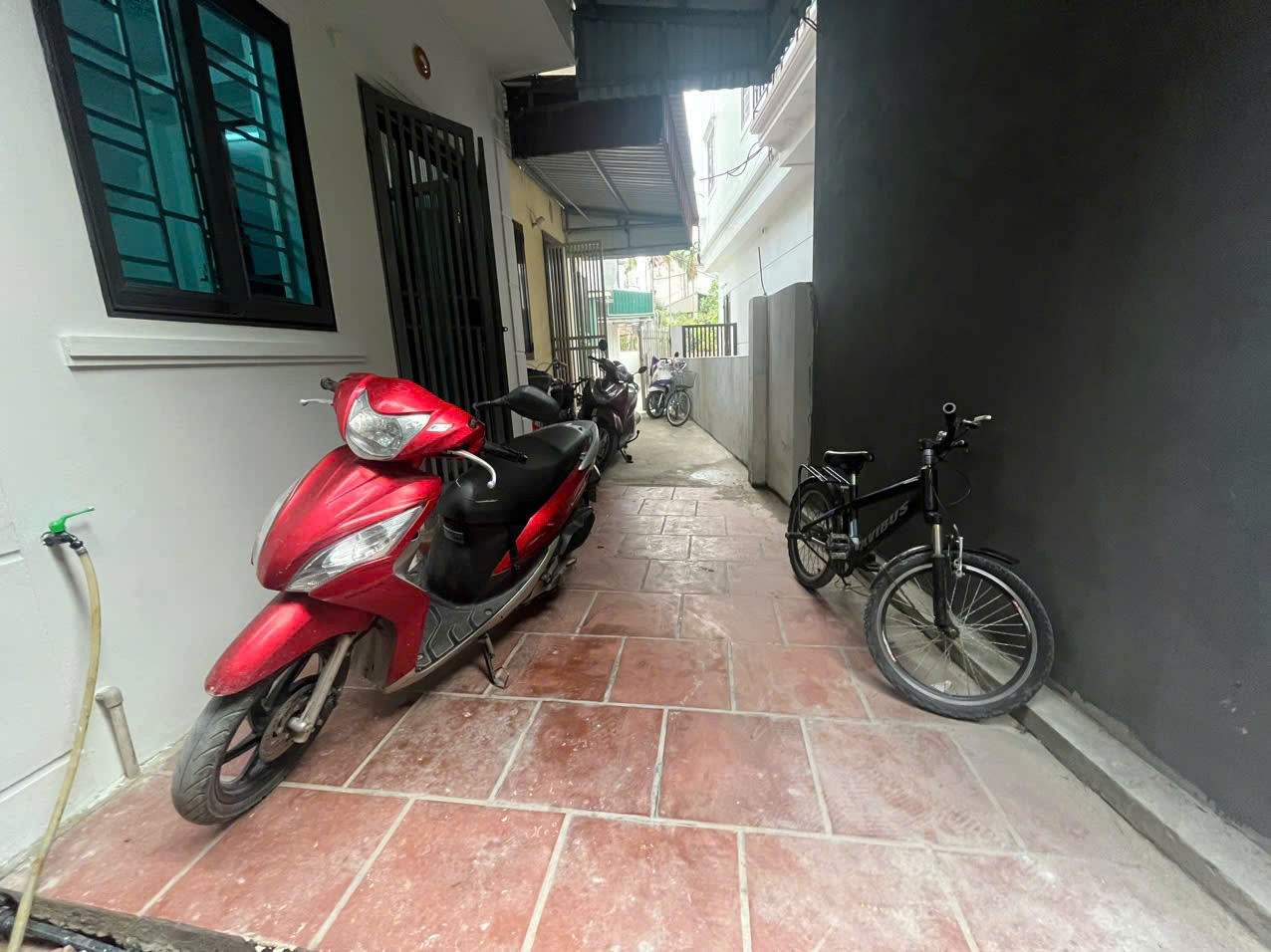 Nhà Đẹp- Giá tốt CHÍNH CHỦ CẦN BÁN NHANH NHÀ LÔ GÓC KIM CHUNG- HOÀI ĐỨC- HN - Ảnh 3
