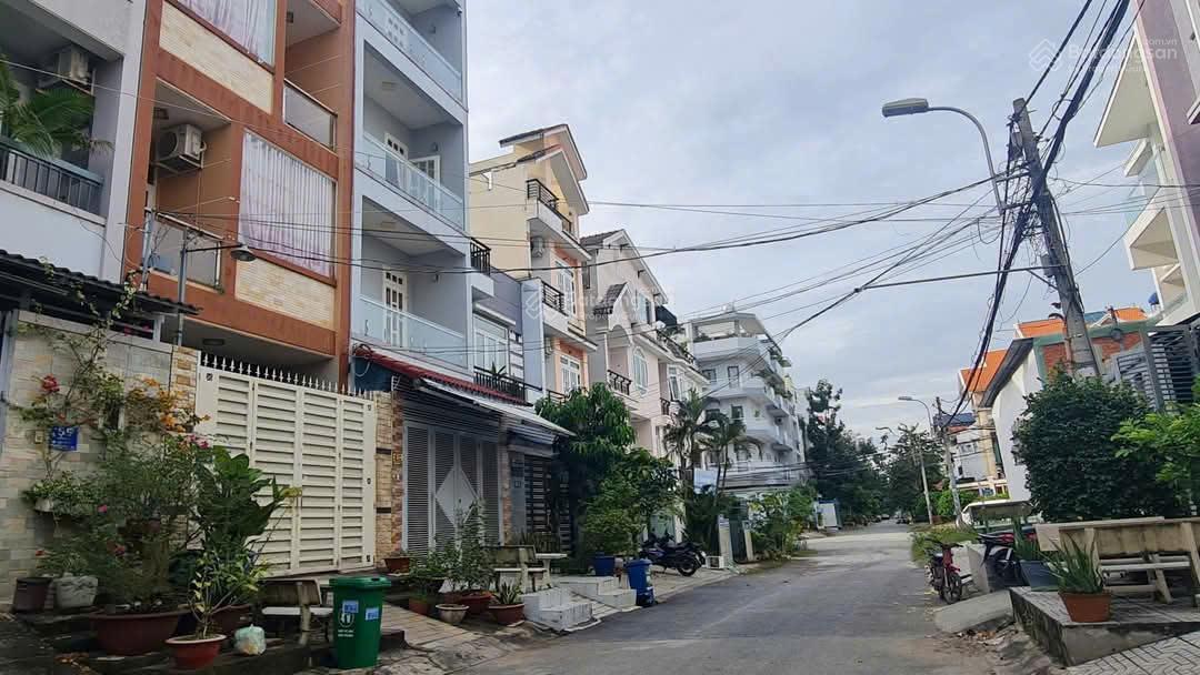 BÁN NHÀ ĐẸP MẶT TIỀN BÙI MINH TRỰC, QUẬN 8  _ 4 TẦNG NGANG 4.5M -- TẶNG NỘI THẤT DÍNH TƯỜNG - NHỈNH - Ảnh chính