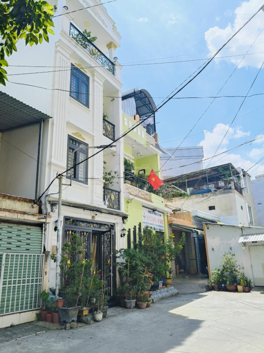 BÁN NHÀ ĐẸP MẶT TIỀN BÙI MINH TRỰC, QUẬN 8  _ 4 TẦNG NGANG 4.5M -- TẶNG NỘI THẤT DÍNH TƯỜNG - NHỈNH - Ảnh 1