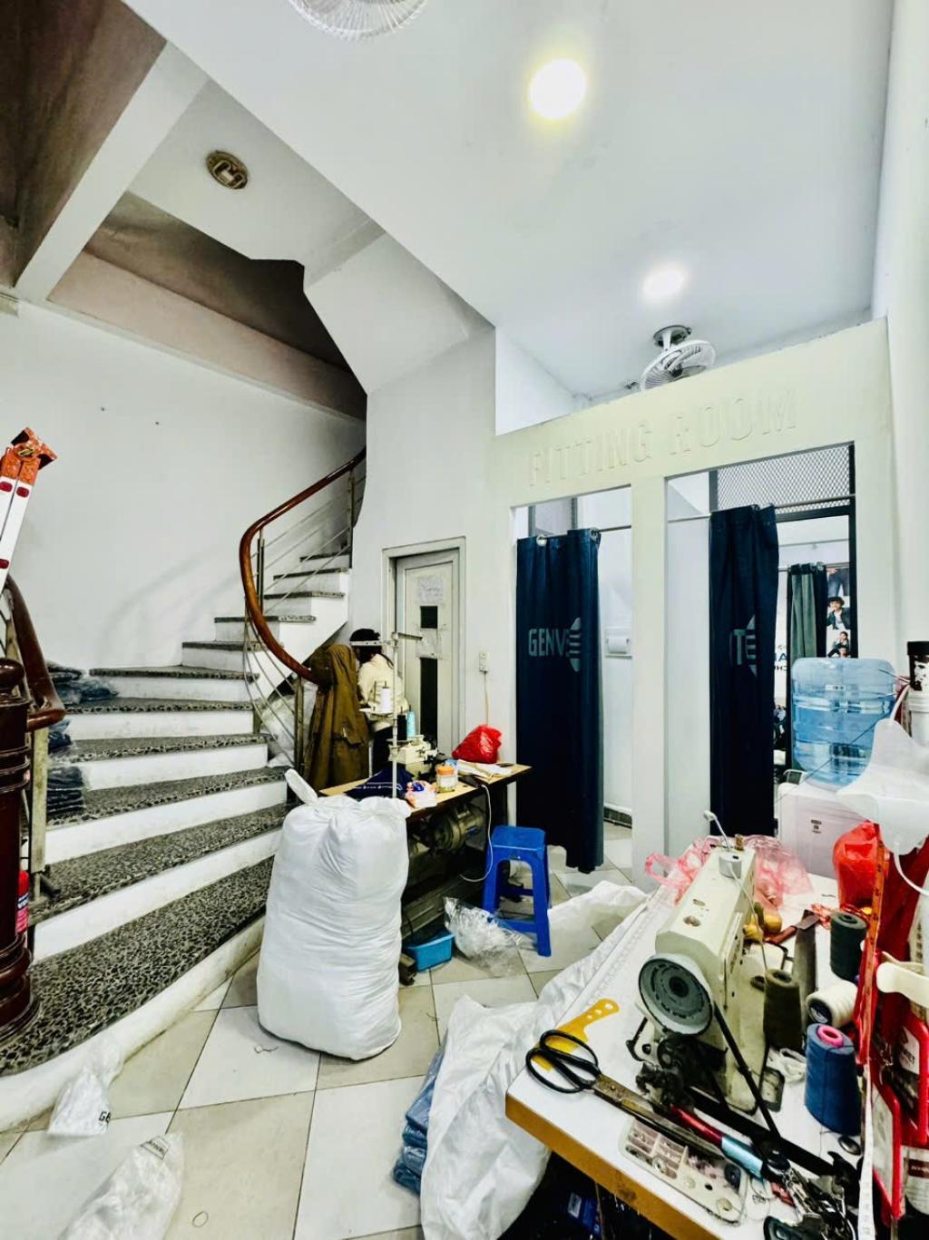 BÁN NHÀ MẶT PHỐ LẠC LONG QUÂN - TÂY HỒ - 3 PHÚT RA HỒ TÂY - 6 TẦNG - SỔ ĐỎ - Ảnh 3
