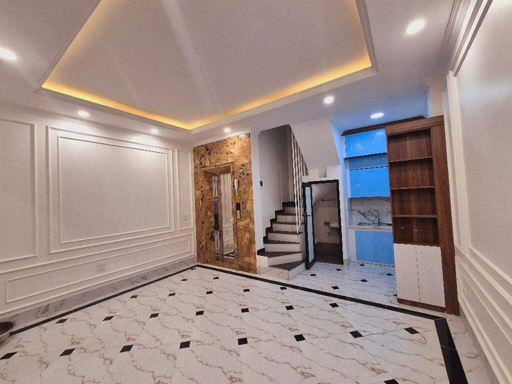 Cho thuê nhà Kim Giang, Thanh Xuân có THANG MÁY 45m x 6T, MT 5M giá 18.5 triệu - Ảnh 1