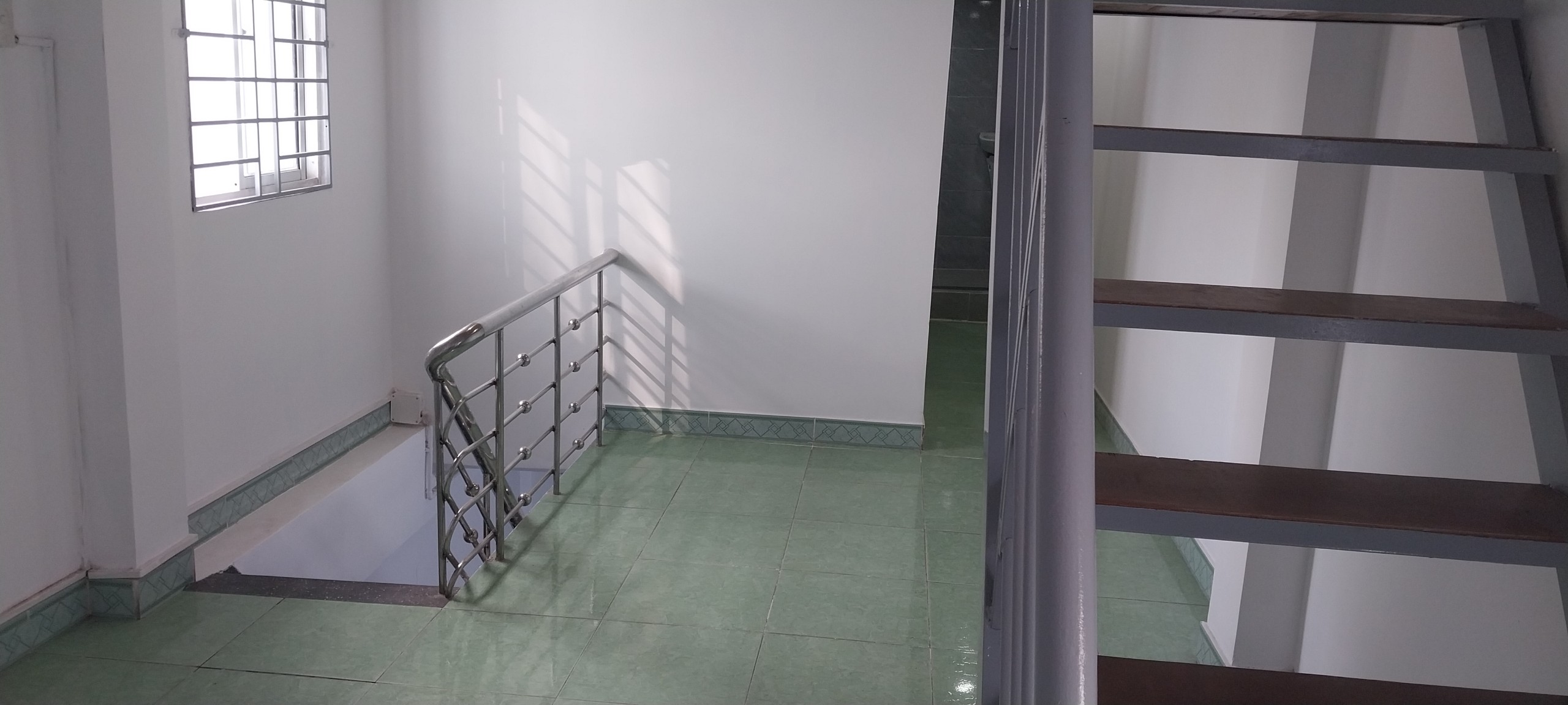 ♪1.7x tỷ nhà 2.5 tầng gần 471 Nguyễn Tất Thành, dầm trụ thép cứng, tường 20cm, cứng, sạch, ở ngay - Ảnh 4