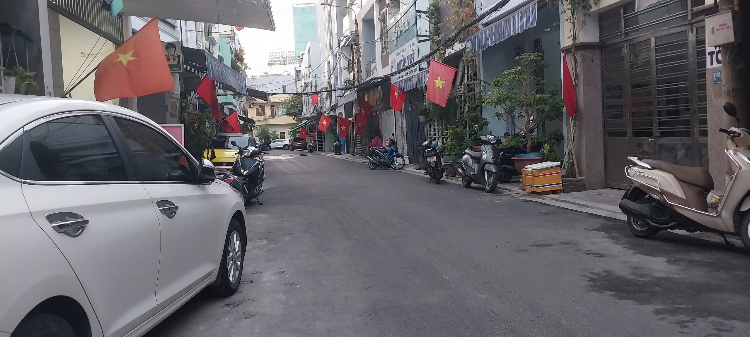 # Nhà 2 MT Kinh Doanh trước sau, đường 5.5m gần Đỗ Quang, 70m2, 2 căn nhà riêng biệt, 6.x tỷ - Ảnh 1