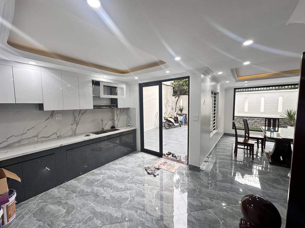 HIẾM - NHỈNH 11 TỶ CÓ NGAY MỚI - ÔTÔ ĐỖ CỔNG - 2 MẶT NGÕ - SÂN VƯỜN RỘNG THOÁNG - KHU KHƯƠNG ĐÌNH - - Ảnh 1