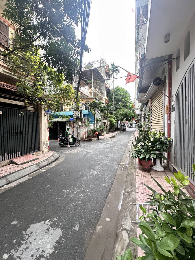 HIẾM - NHỈNH 11 TỶ CÓ NGAY MỚI - ÔTÔ ĐỖ CỔNG - 2 MẶT NGÕ - SÂN VƯỜN RỘNG THOÁNG - KHU KHƯƠNG ĐÌNH - - Ảnh 4