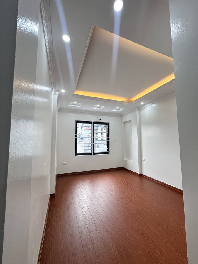 HIẾM - NHỈNH 11 TỶ CÓ NGAY MỚI - ÔTÔ ĐỖ CỔNG - 2 MẶT NGÕ - SÂN VƯỜN RỘNG THOÁNG - KHU KHƯƠNG ĐÌNH - - Ảnh 2