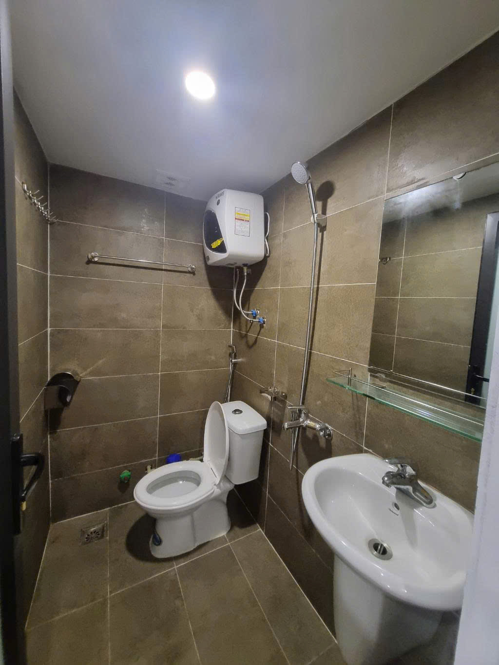 CCMN DÒNG TIỀN PHỐ TRẦN CUNG, BẮC TỪ LIÊM , PCCC ĐẦY ĐỦ, NHÀ MỚI ĐẸP, FULL NỘI THẤT CHỈ 8.8 TỶ - Ảnh 2