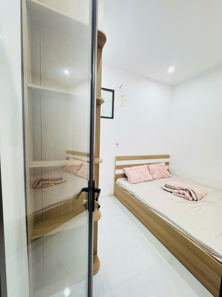 SIÊU HIẾM - NHÀ PHAN VĂN TRƯỜNG, CẦU GIẤY MẶT NGÕ THÔNG, KINH DOANH ĐA DẠNG, Ô TÔ QUA NHÀ CHỈ 4.1 TỶ - Ảnh 2