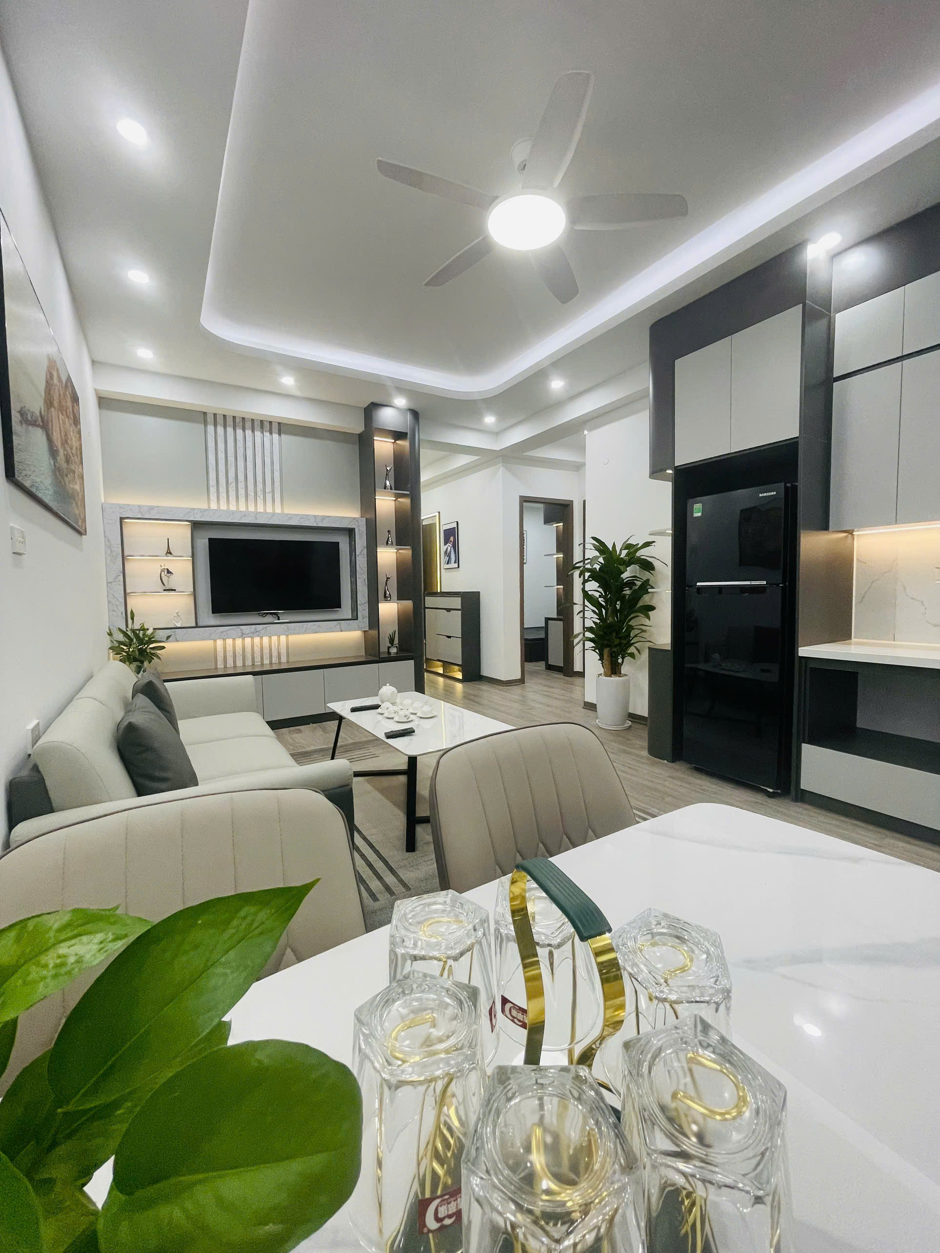 Mua nhà tặng nội thất , 3 ngủ HH Linh Đàm, giá chỉ 3.2 tỷ - Ảnh chính