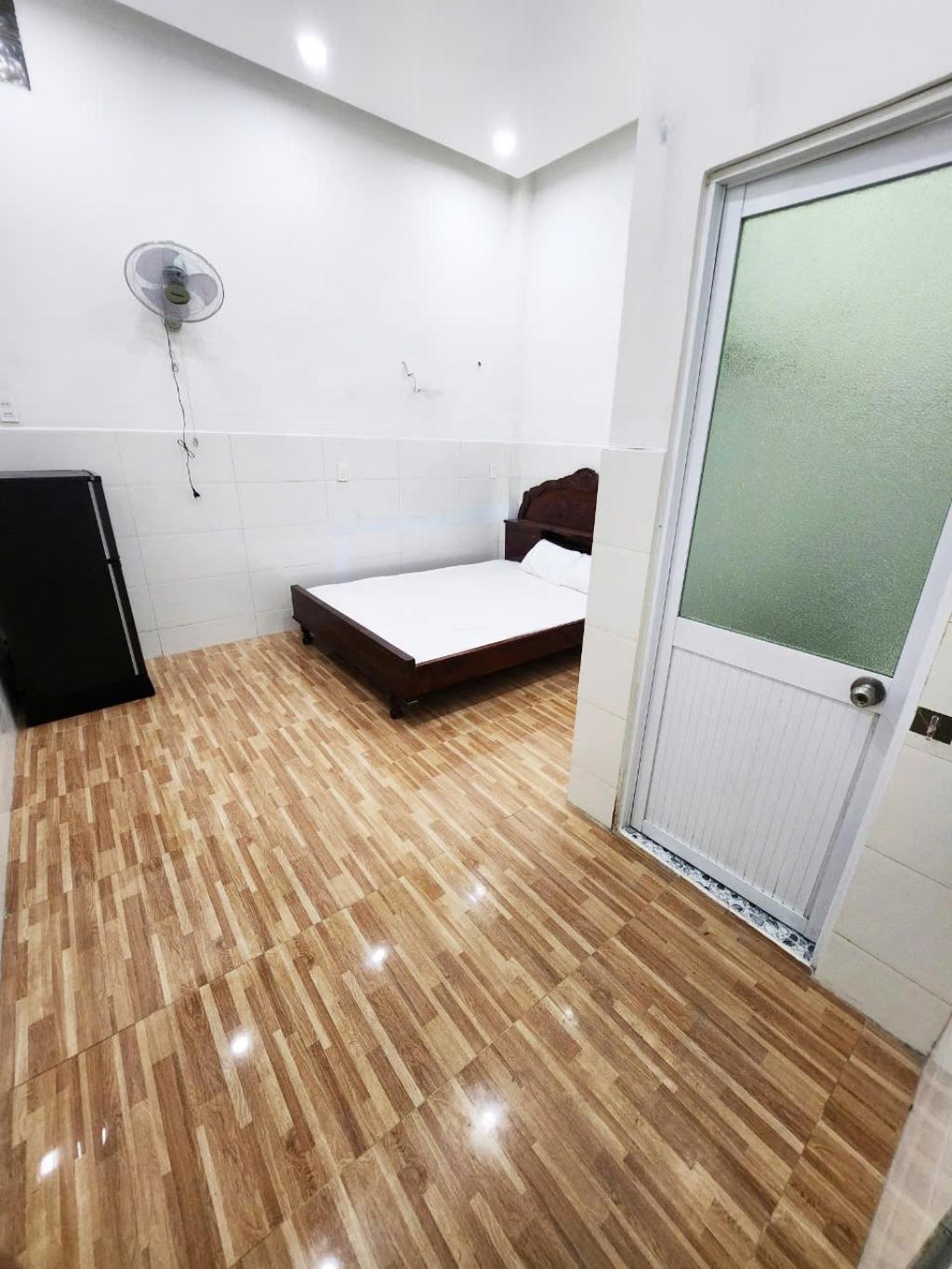 Nhà bán - Bán nhà - Quận 8 - P. Rạch Ông hẻm xe tải 109 Dương Bá Trạc - ngang 5m, 4 tầng BTCT - - Ảnh 1
