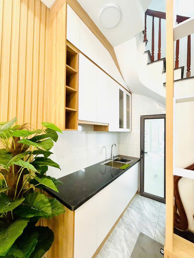 Cần Bán Nhà Lĩnh Nam 25m 3 Tầng 2 Ngủ Full Nội Thất Giá 2.88 Tỷ Nhà Chưa Sổ - Ảnh 1