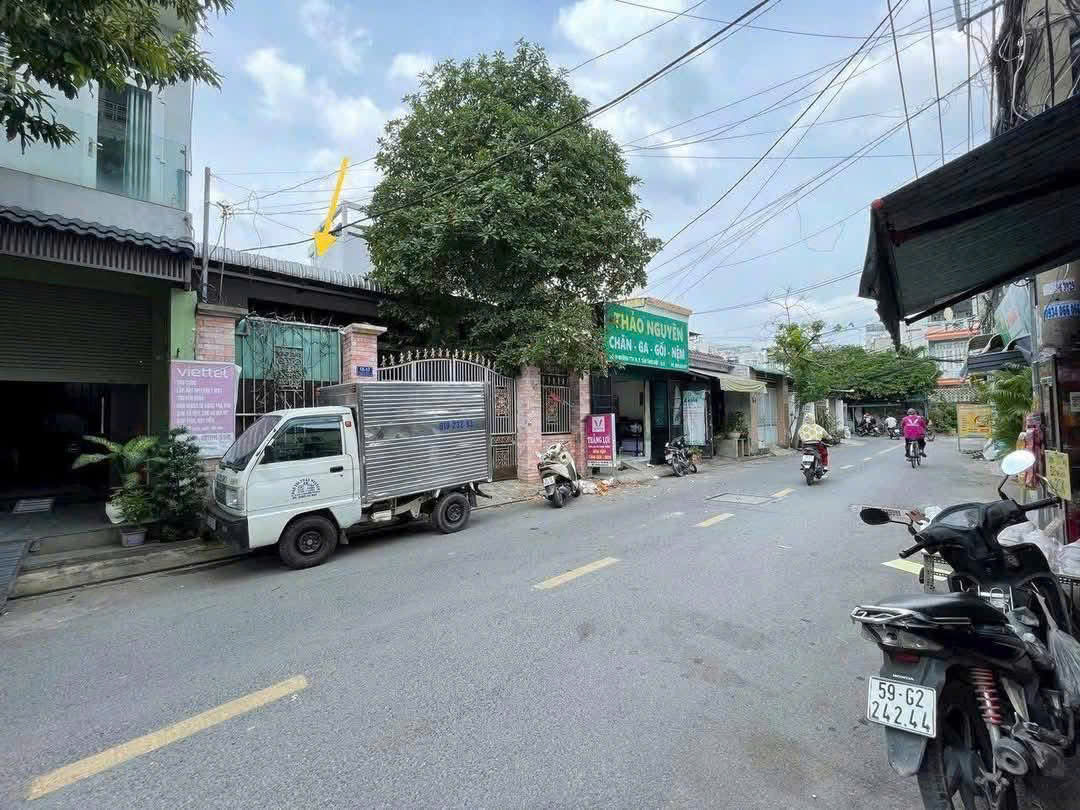 Bán nhà c4 ĐÚC (8mx25m) Mặt Tiền Tân Thới Hiệp 14, Quận 12 Giá Rẻ - Ảnh 2
