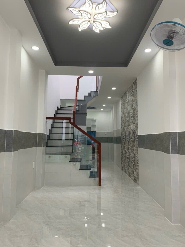 Bán nhà Lê Đình Thám, gần Gò Dầu, Tân Quý, Tân Phú, 30m², 2 tầng đẹp, chỉ hơn 3 tỷ - Ảnh 2