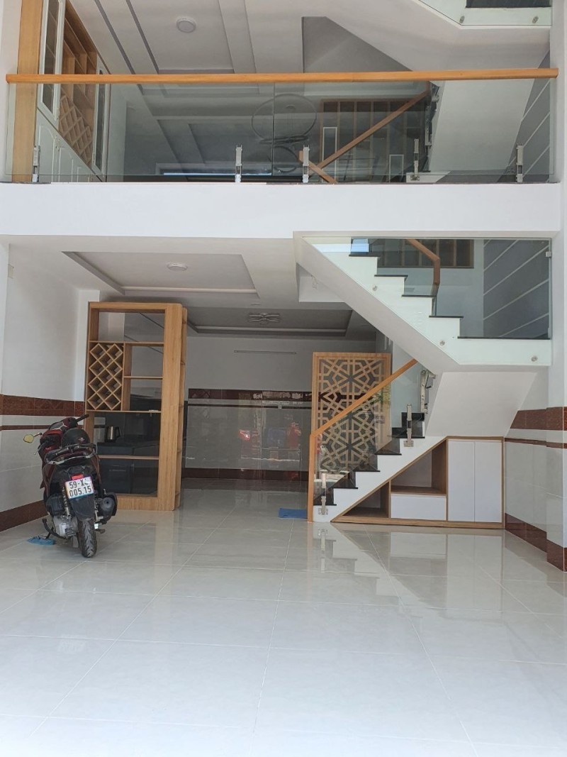 Bán nhà mặt phố Võ Văn Hát, Q.9, 60m², 4 tầng, 6.1 tỷ, sổ hồng - Ảnh chính