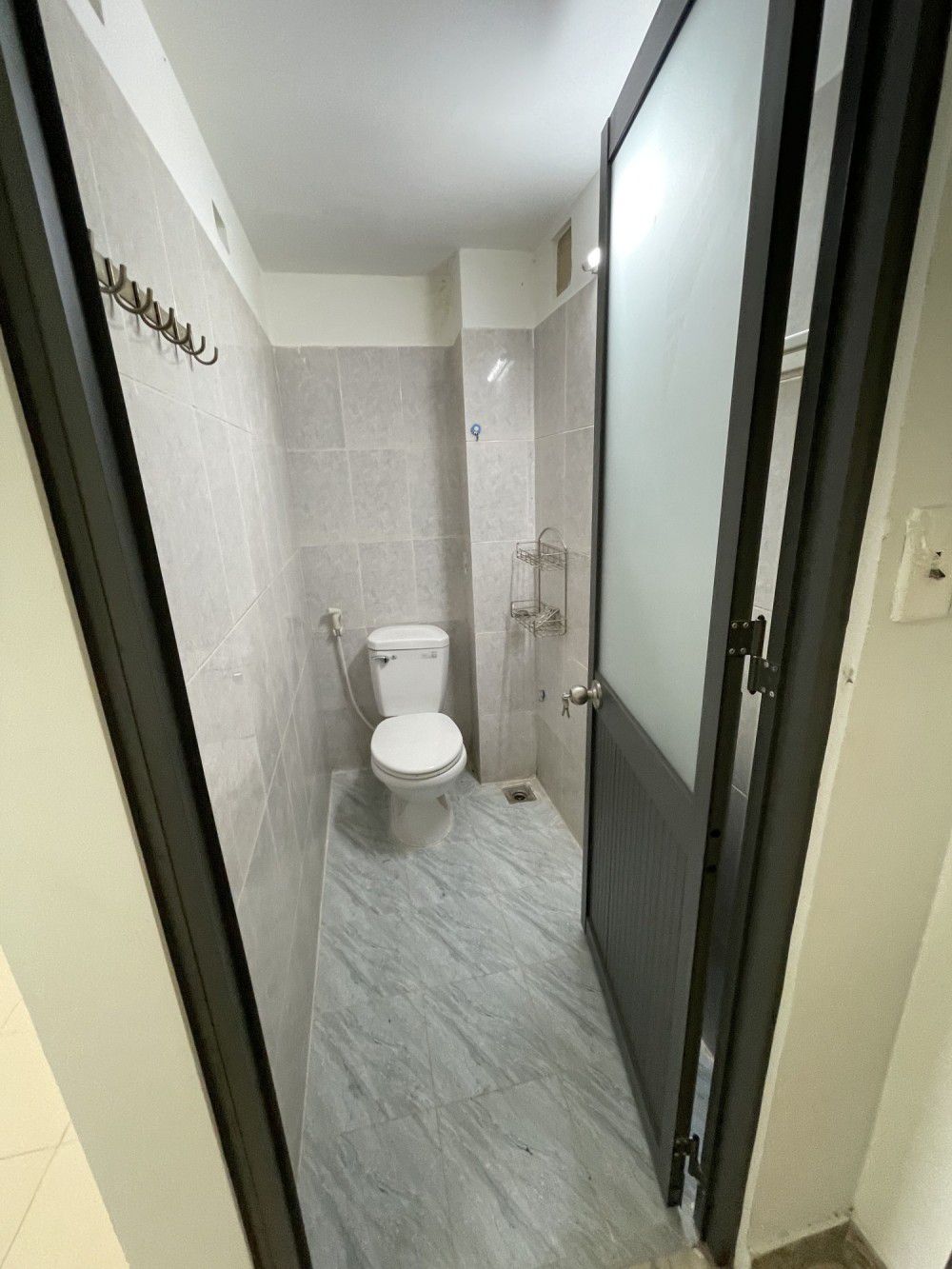PHƯỜNG 8 VIP- GIÁP TRUNG TÂM Q 10 - HẺM 3.5M THÔNG LẠC LONG QUÂN- 3 TẦNG - 2 PN- VÀI BƯỚC HẺM XE - Ảnh 3
