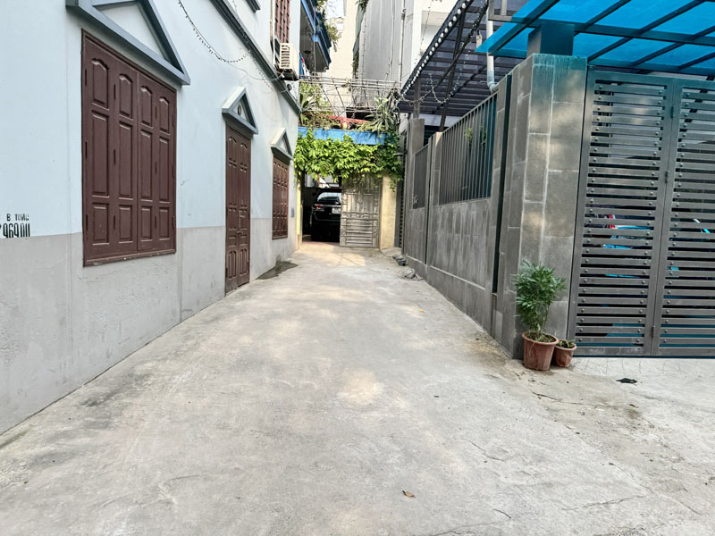 Bán 84m2 đất mặt ngõ 66 Nguyễn Lam. Cách 30m ra phố chính, cạnh là 5 tòa CC Hope và 4 tòa Sunshine - Ảnh 1