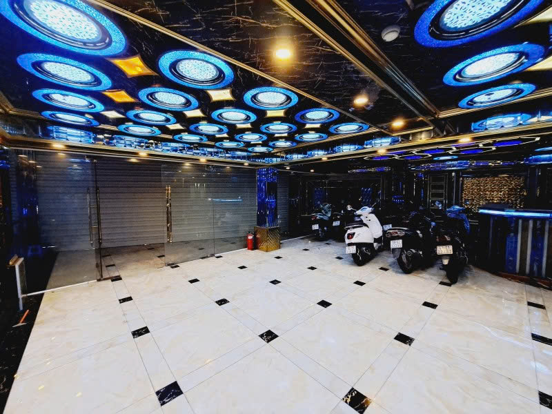 Bán Tòa Nhà 8 tầng, Mặt tiền Út Tịch - Hoàng Văn Thụ, 14x19.5m, 28PN, HĐT 300tr, 155 tỷ. - Ảnh 2