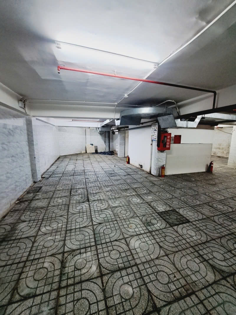 Bán Tòa Nhà 8 tầng, Mặt tiền Út Tịch - Hoàng Văn Thụ, 14x19.5m, 28PN, HĐT 300tr, 155 tỷ. - Ảnh 4