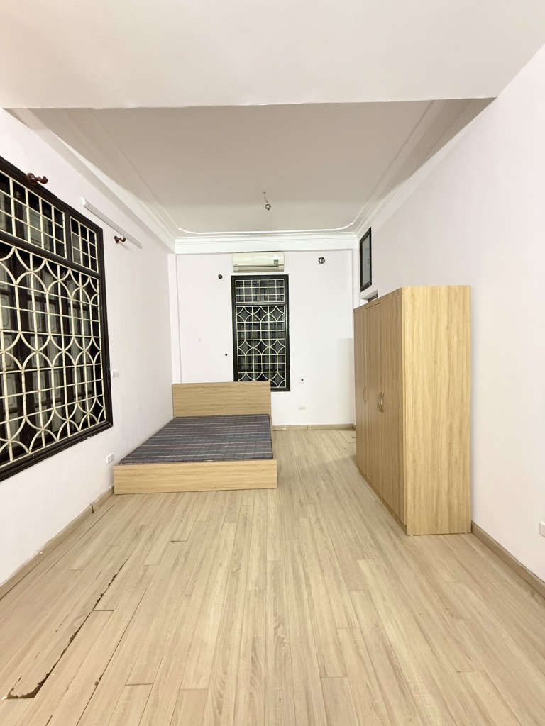 Kim Mã Thượng, 80m MT6m, xây CCMN, ngõ rộng chỉ nhỉnh 11 tỷ - Ảnh 1