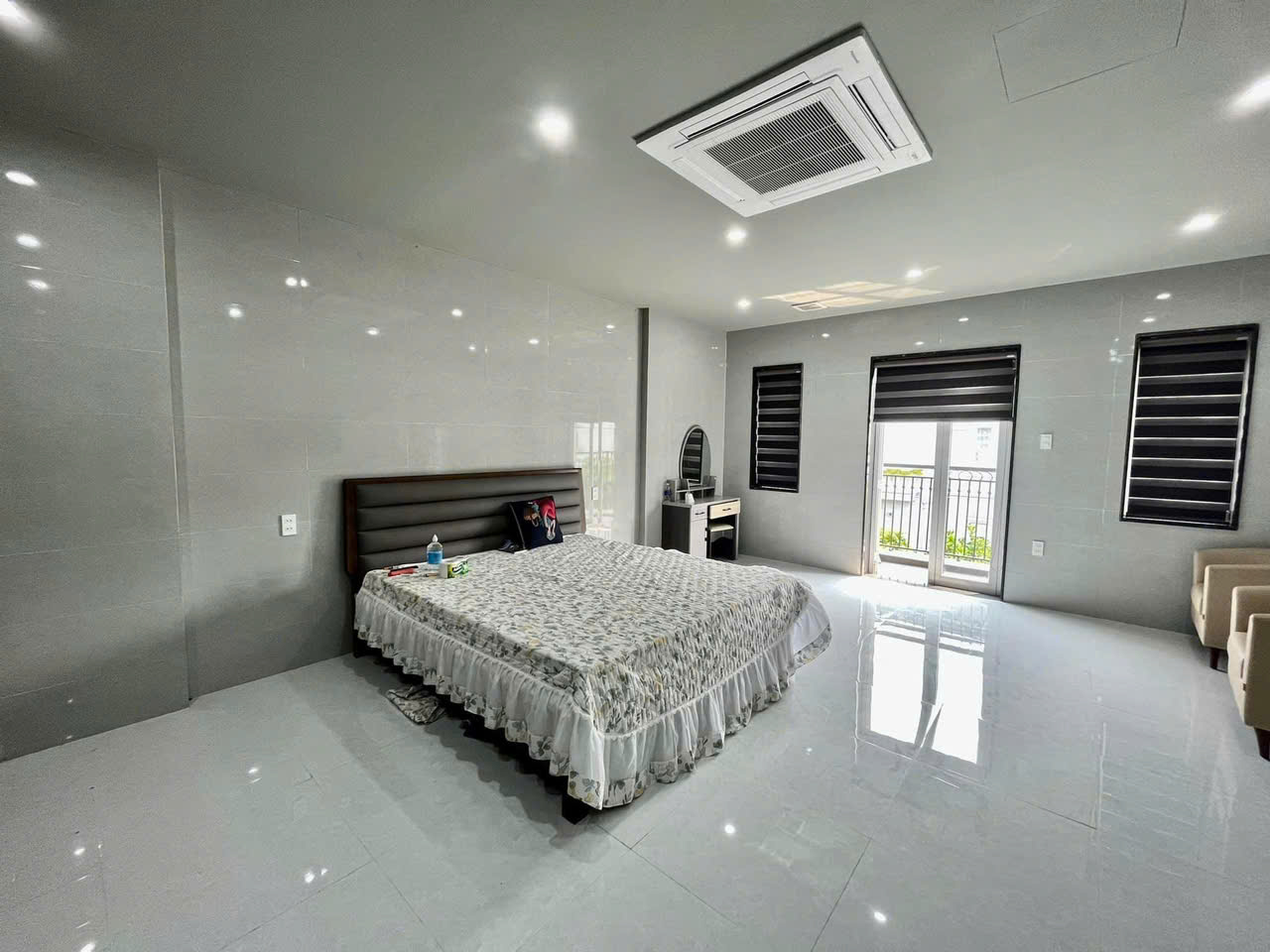 Bán căn hộ 5 tầng đường Thạch Lam – Sát Nguyễn Văn Thoại, dòng tiền 50 Triệu/tháng. - Ảnh 2