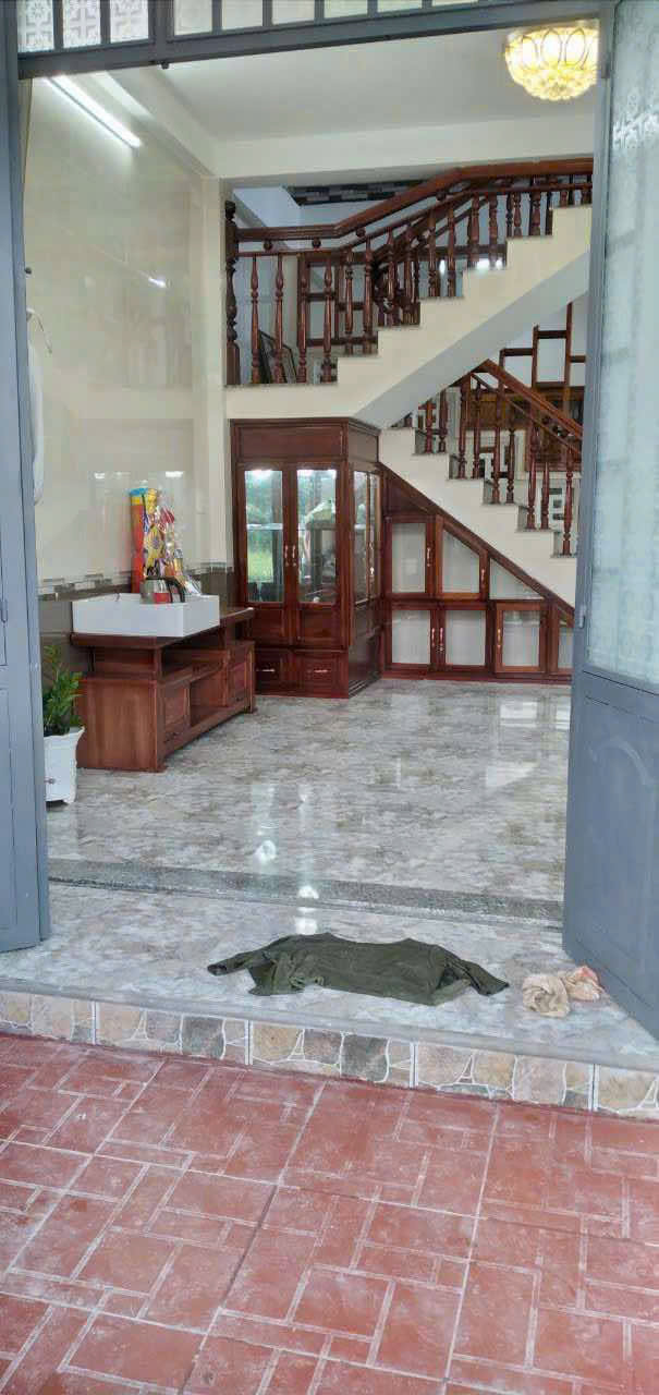 ⚠️ Bán nhà 2,5 tầng kiệt oto tận sân Nguyễn Chí Thanh, phường Phú Hiệp, Tp.Huế 💲2.9XX Tỷ thương - Ảnh 3