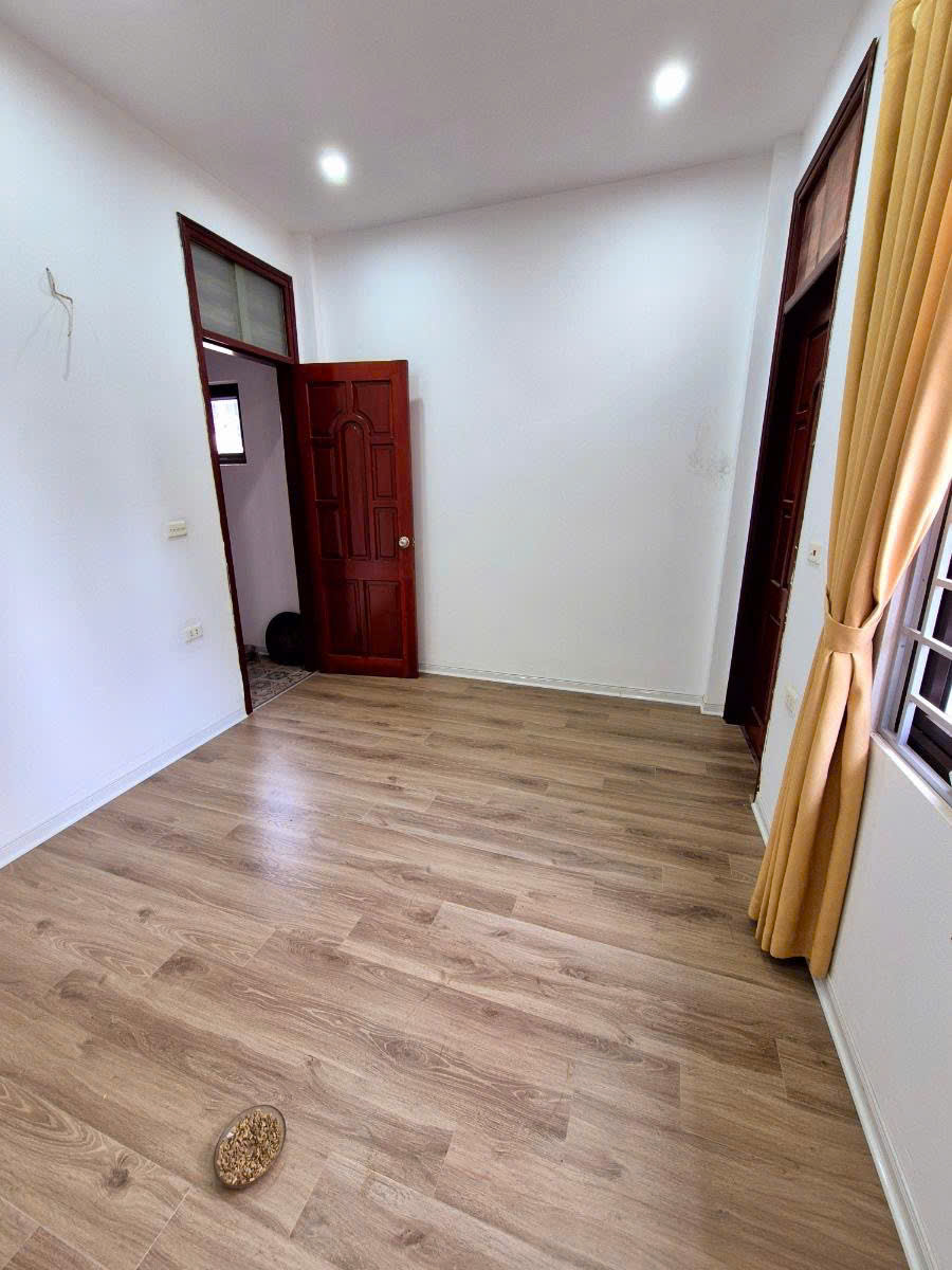 BÁN GẤP NHÀ ĐẸP KHƯƠNG TRUNG THANH XUÂN - LÔ GÓC - NGÕ Ô TÔ 40M2 NHỈNH 8 TỶ - Ảnh chính