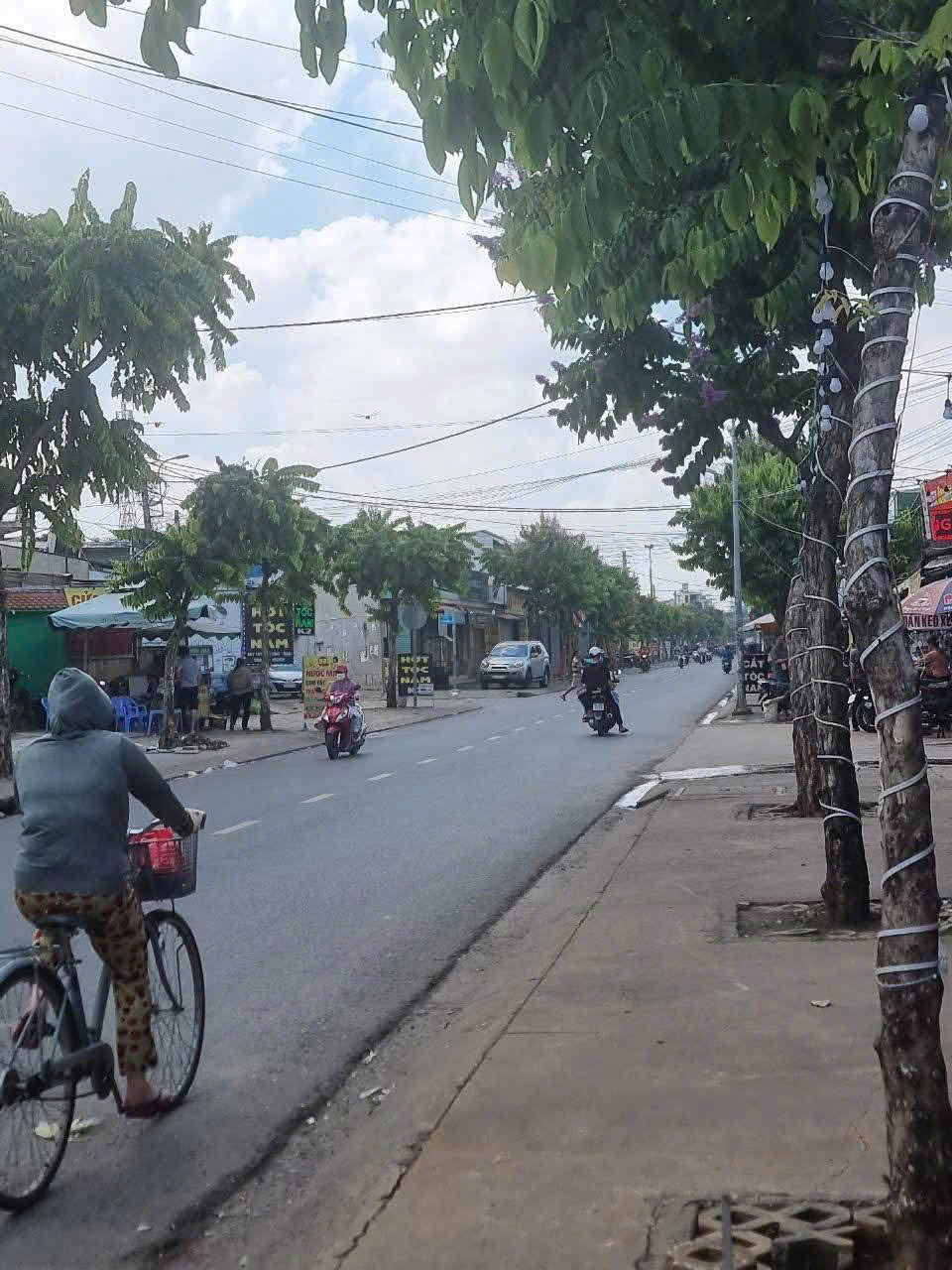 BÁN NHÀ (12x27) MẶT TIỀN SONG HÀNH, HÓC MÔN THU NHẬP ỔN ĐỊNH - Ảnh 1