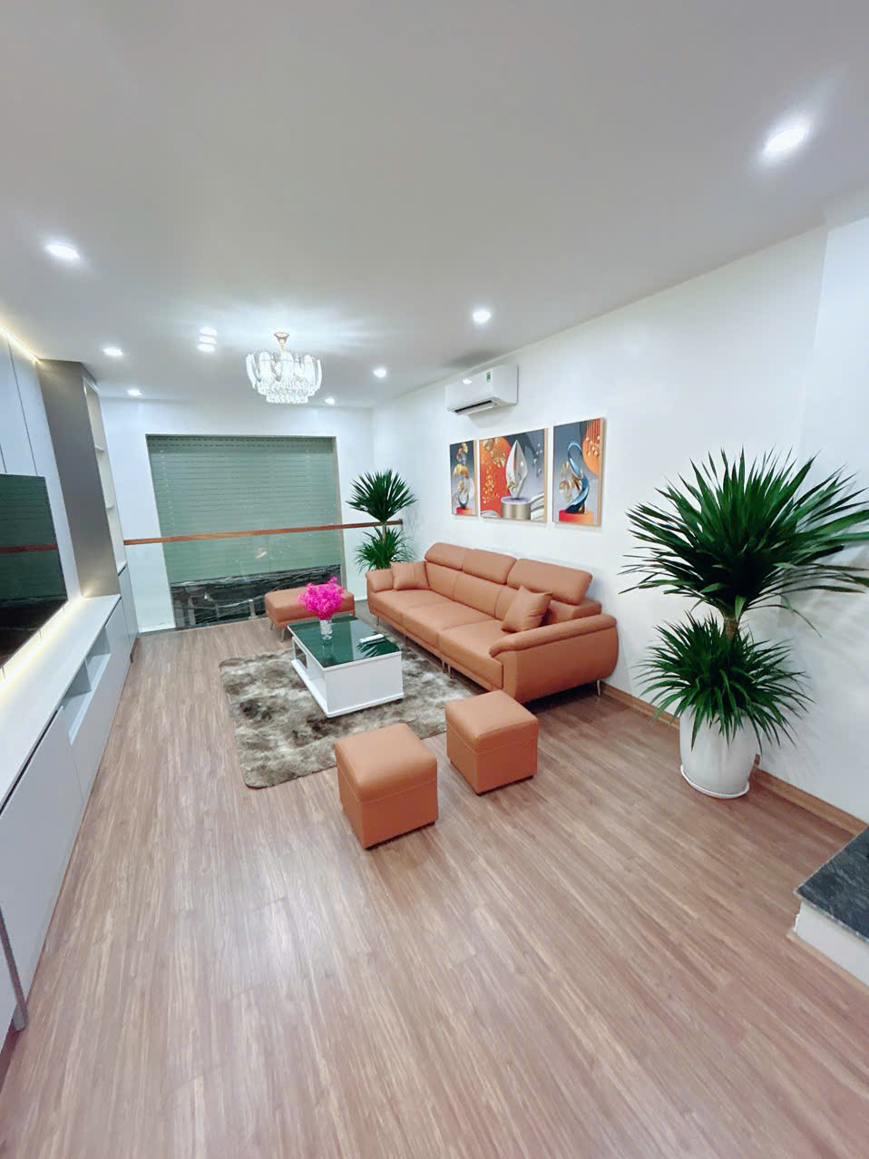BÁN NHÀ ĐẸP - LÔ GÓC - 6 TẦNG - THANG MÁY - VỊ TRÍ ĐẸP TẠI HOÀNG MAI - Ảnh 1