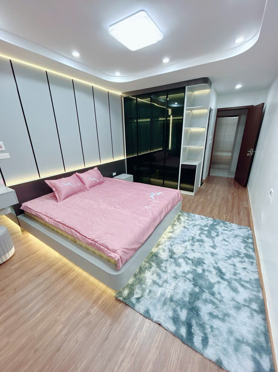 BÁN NHÀ ĐẸP - LÔ GÓC - 6 TẦNG - THANG MÁY - VỊ TRÍ ĐẸP TẠI HOÀNG MAI - Ảnh 3
