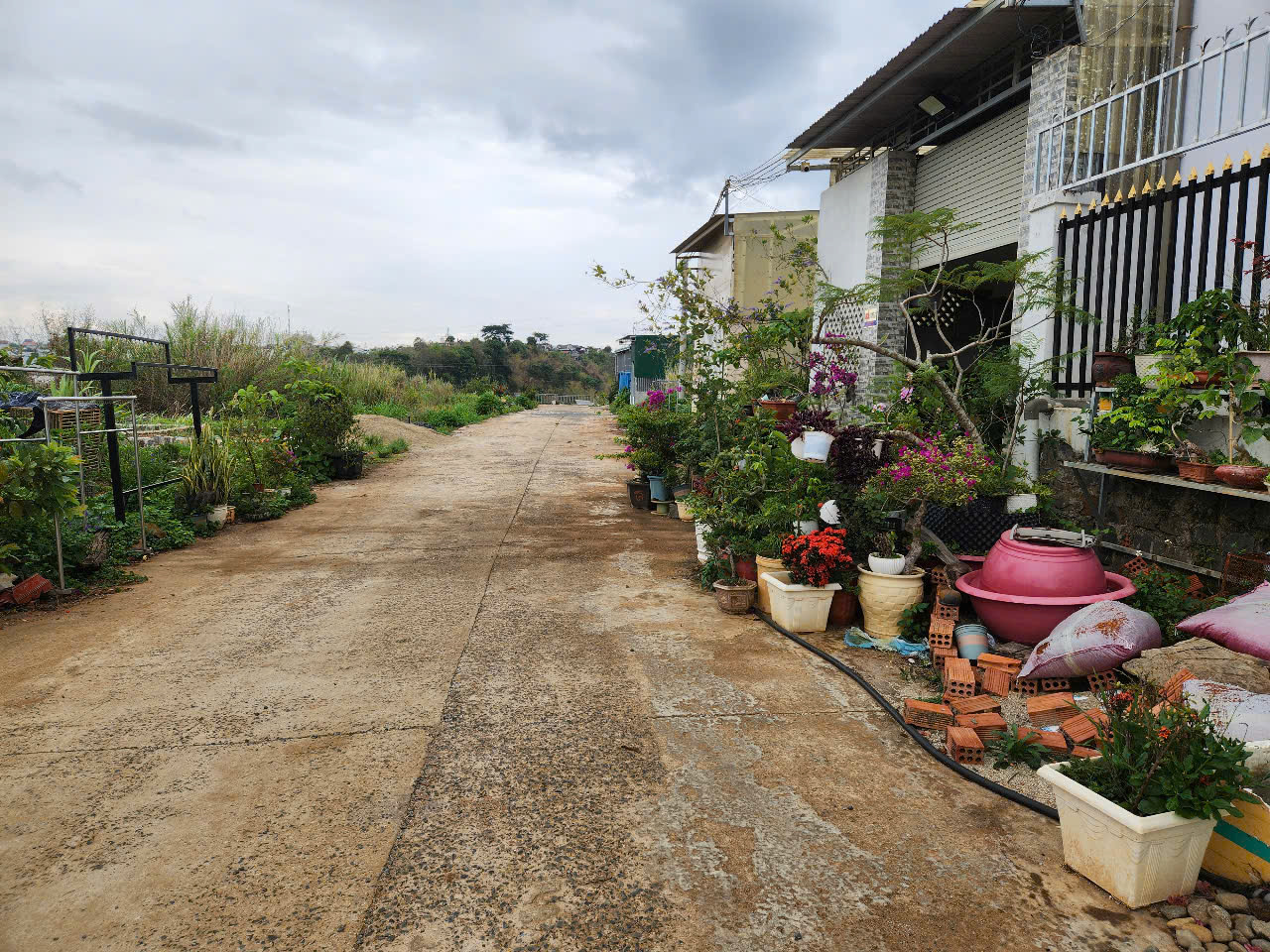 CẦN BÁN LÔ ĐẤT THỊ TRẤN LIÊN NGHĨA ĐỨC TRỌNG LÂM ĐỒNG giá chỉ 1.2 tỷ - Ảnh chính