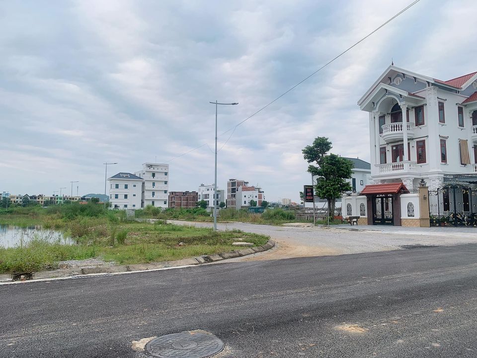 BÁN ĐẤT LK11 KĐT NÚI LONG – HƯỚNG ĐÔNG BẮC, MẶT ĐƯỜNG ĐÔI SEP, ĐỐI DIỆN TTTM - Ảnh chính
