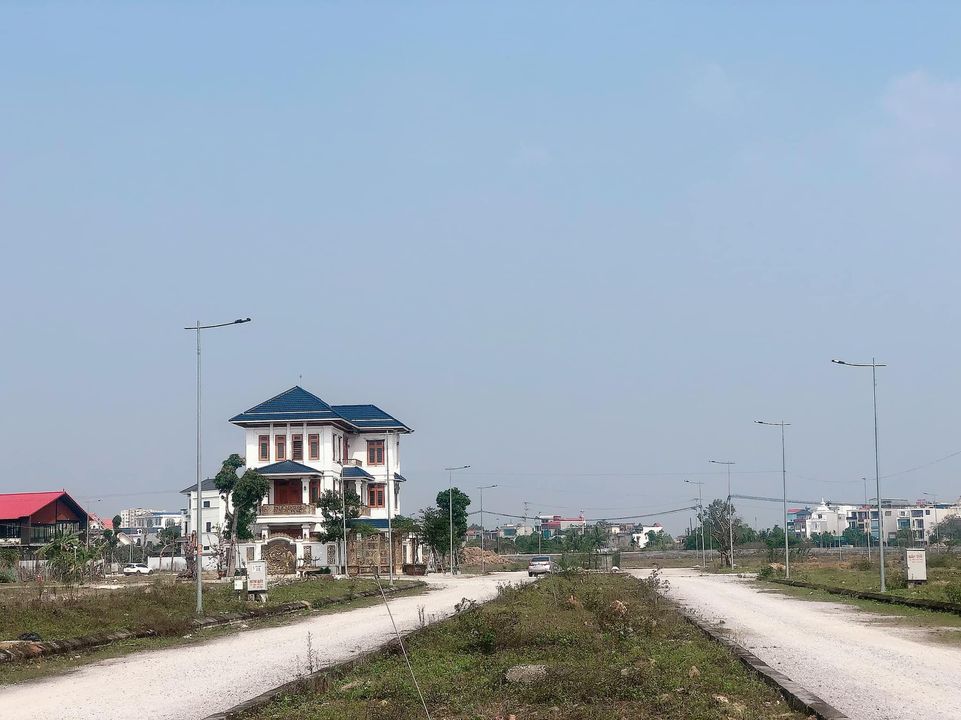 Bán đất LK8 KĐT Núi Long – Hướng Đông Nam, mặt tiền đường đôi CSEDP, đối diện khu hành chính - Ảnh chính