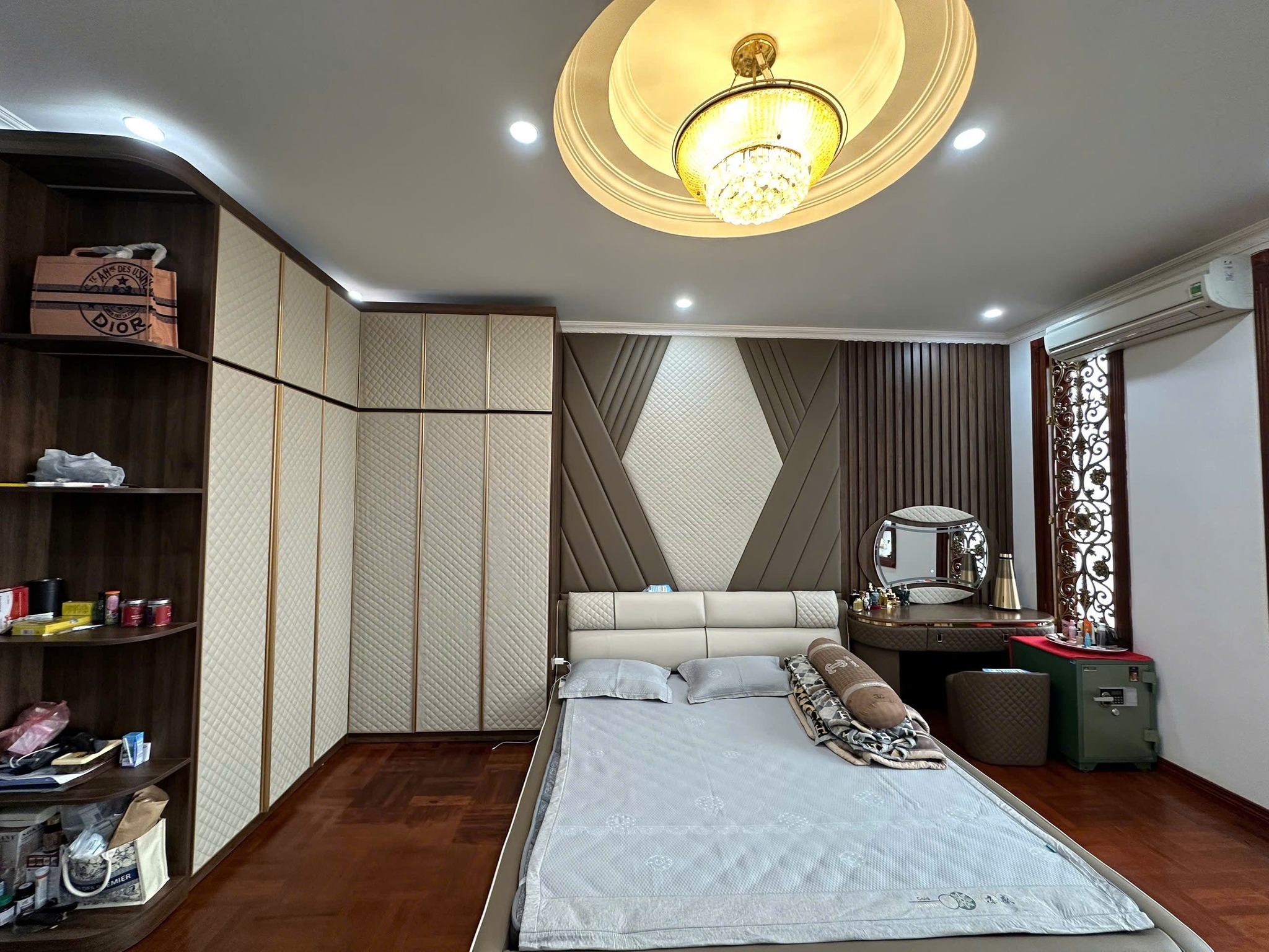 Bán nhà Lò Đúc, 48m2, 7 tầng thang máy, mặt tiền 5.8m, 31.5 tỷ, ô tô tránh, kinh doanh đỉnh - Ảnh chính