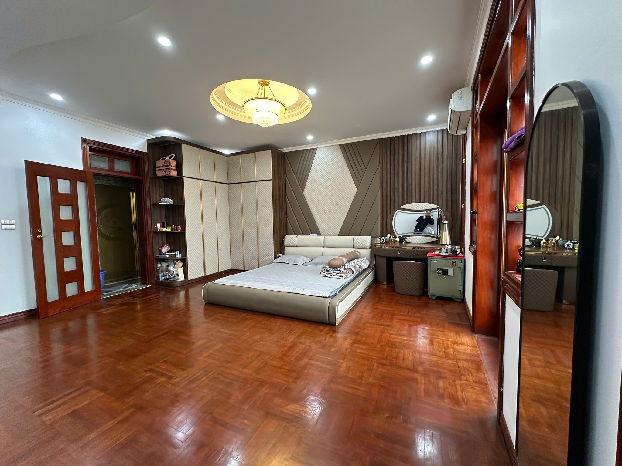 Bán nhà Lò Đúc, 48m2, 7 tầng thang máy, mặt tiền 5.8m, 31.5 tỷ, ô tô tránh, kinh doanh đỉnh - Ảnh 1