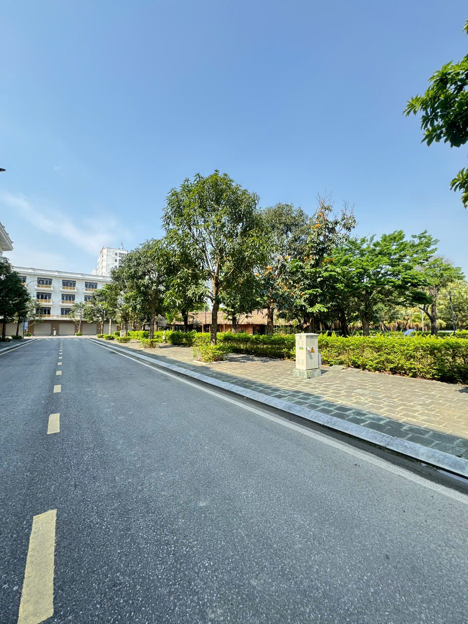 GẤP! CÒN VÀI CĂN, SẴN SỔ SANG TÊN – BỎ LỠ LÀ MẤT! KĐT XUÂN HƯNG. LH: 0966 343 969 - Ảnh chính