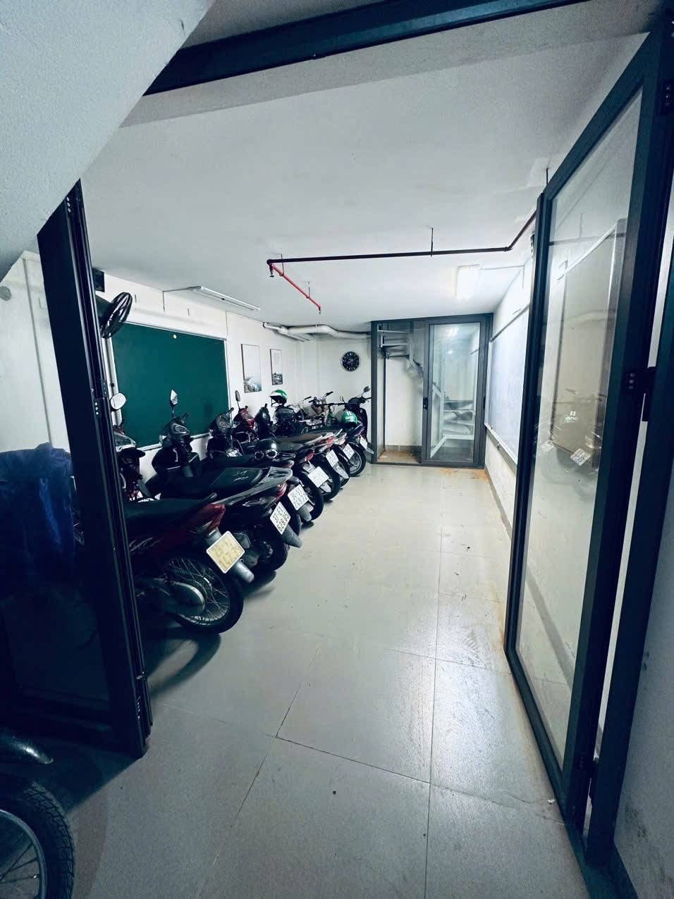 MẶT NGÕ TÂY SƠN - 20M RA PHỐ - CHDV 7 TẦNG THANG MÁY, 12 PHÒNG KHÉP KÍN - GIÁ 16 TỶ - Ảnh 1