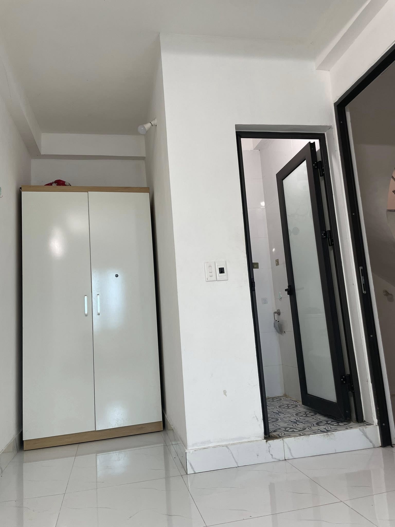 Cho thuê căn hộ ngõ 214 Nguyễn Xiển, Thanh Xuân, tầng 4 giá 3tr2 - Ảnh chính